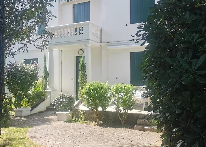 Villa Eche-Pherdea